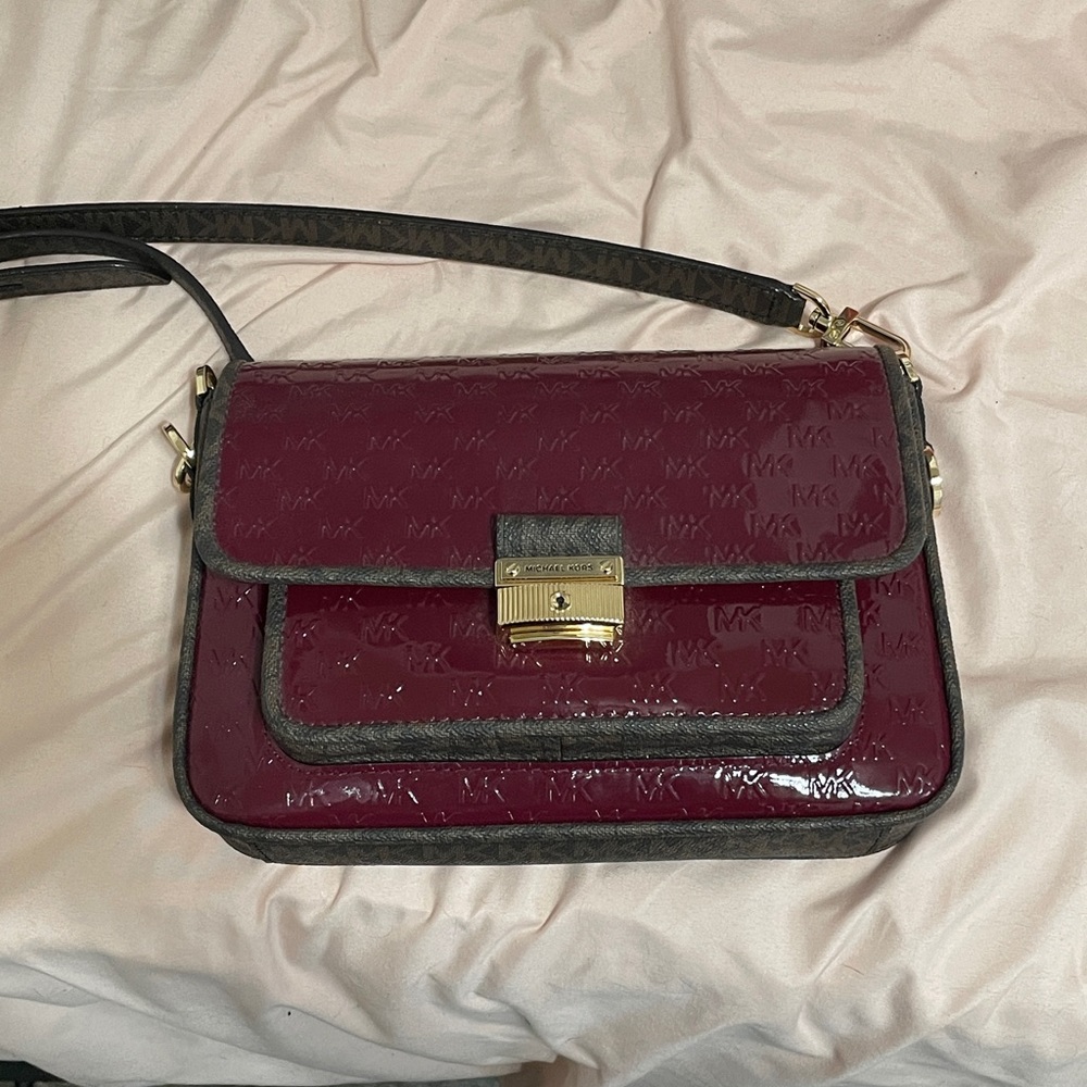 Michel kors messager bag